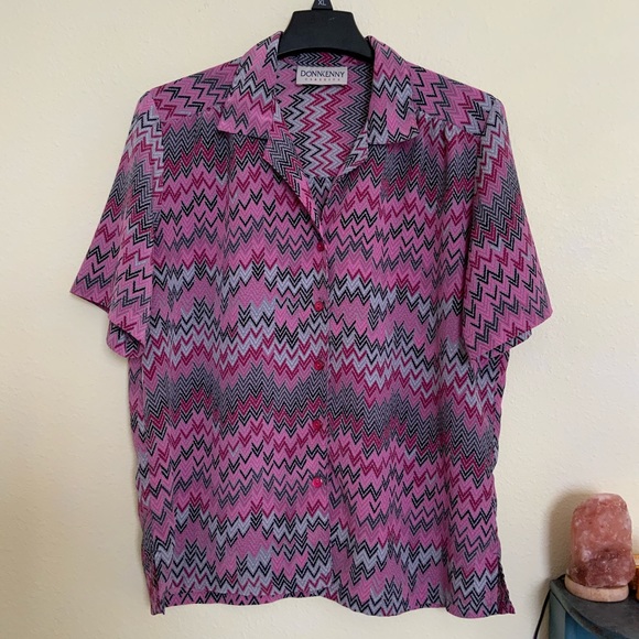 Vintage DonnKenny chevron short sleeve button up - Picture 3 of 5